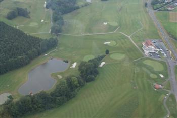 Golfplatz_Luftaufnahme__Custom_.JPG
