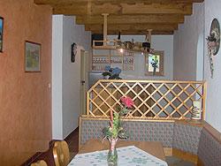 181_004.jpg