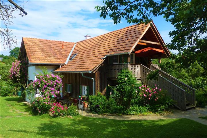 Winzerhaus_am_Alten_Geh__ft_am_Lormanberg___2___Klein_.JPG