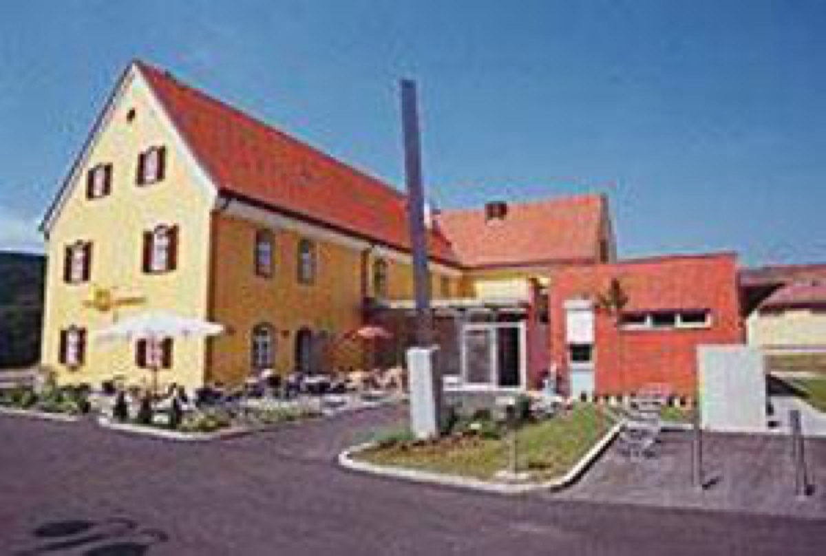 206_001.jpg