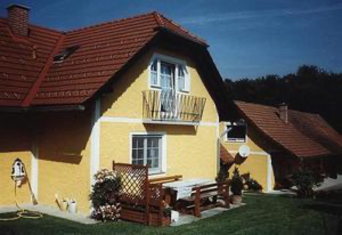Gästezimmer-Ferienwohnung Fam. Schreiner