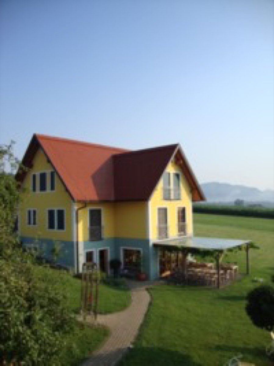 Gästehaus und Weinbau Grebenz